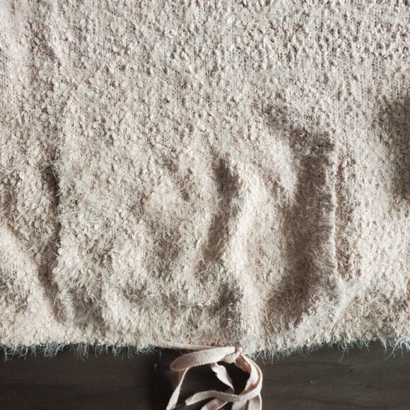 Young Fabulous & Broke Lorena Blush Pink Fuzzy Sweater Size S/M - Picture 5 of 8